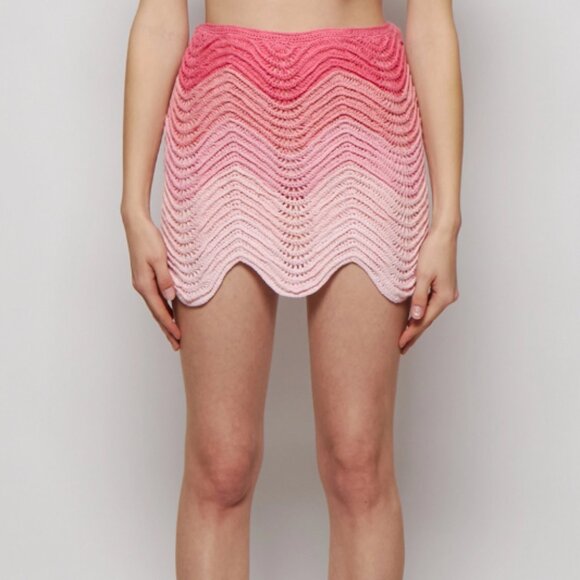 CASABLANCA PINK GRADIENT CROCHET MINI SKIRT SIZE MEDIUM NWT - Picture 2 of 6
